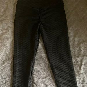 Tiktok black leggings size Medium
